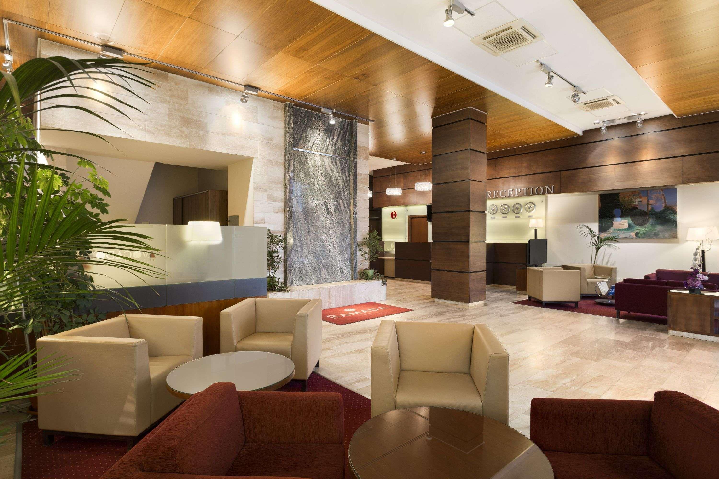 Hotel Wyndham Cluj Zewnętrze zdjęcie