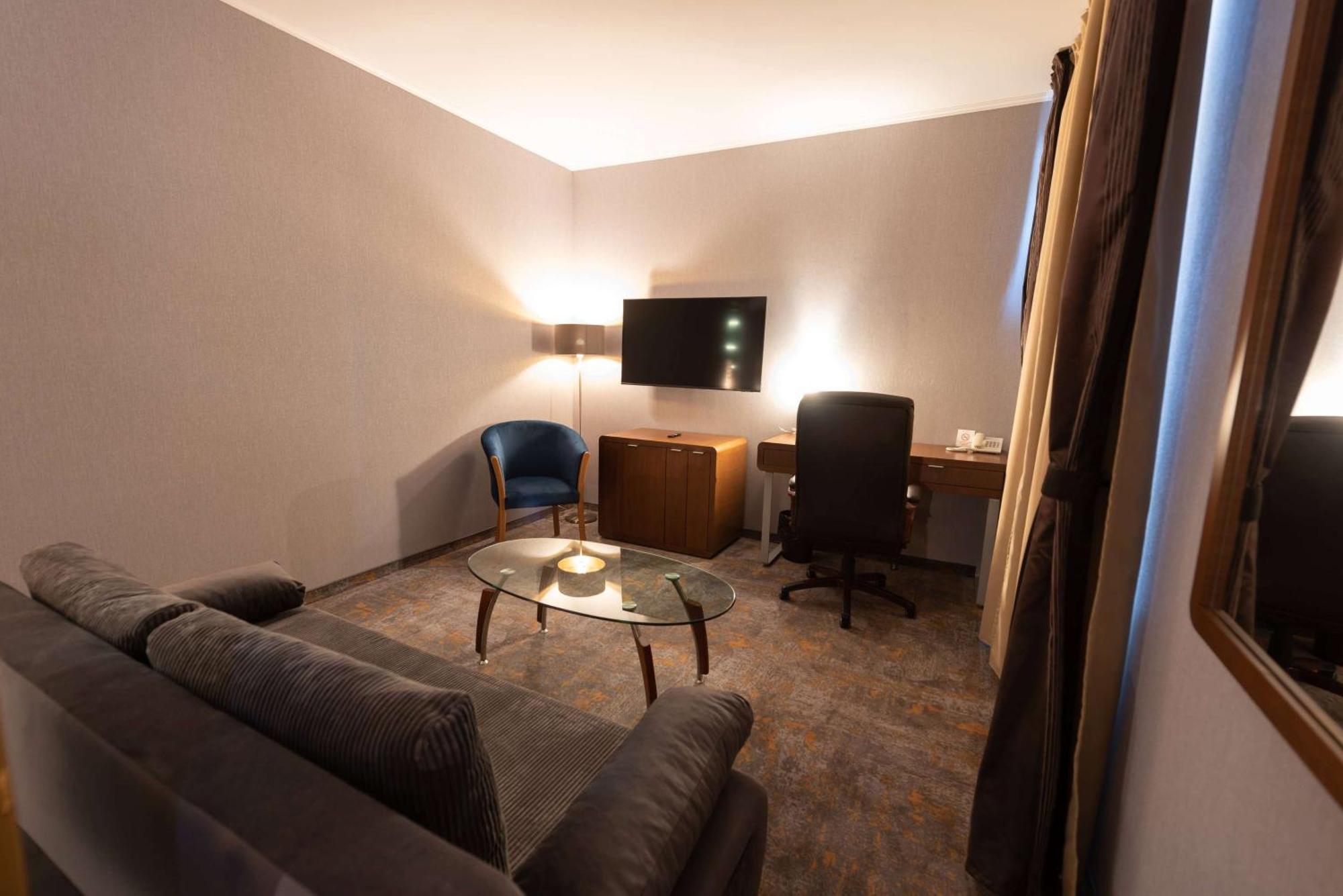Hotel Wyndham Cluj Zewnętrze zdjęcie