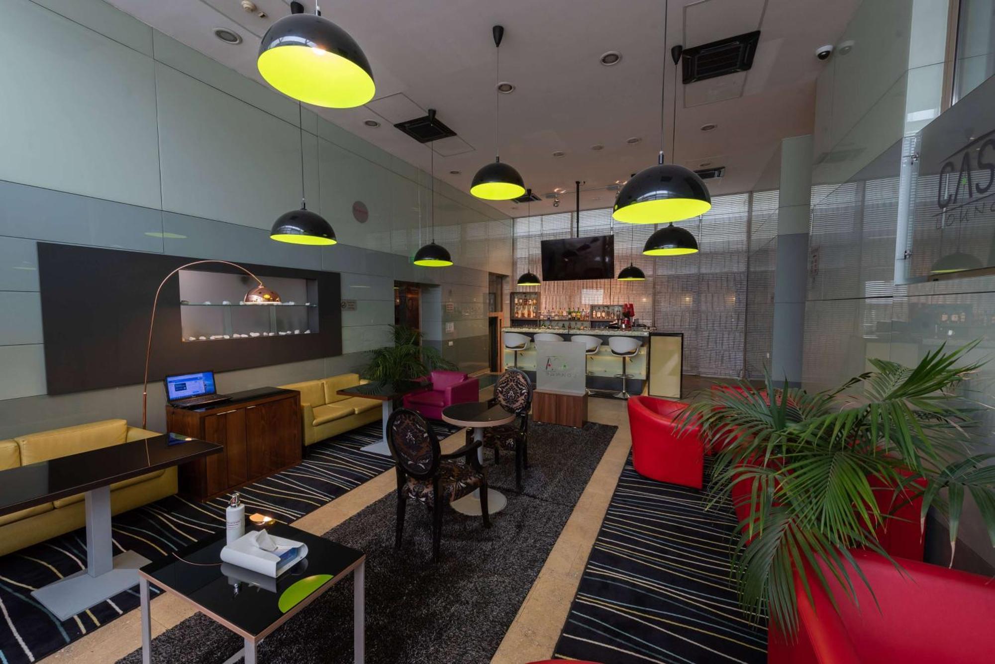 Hotel Wyndham Cluj Zewnętrze zdjęcie