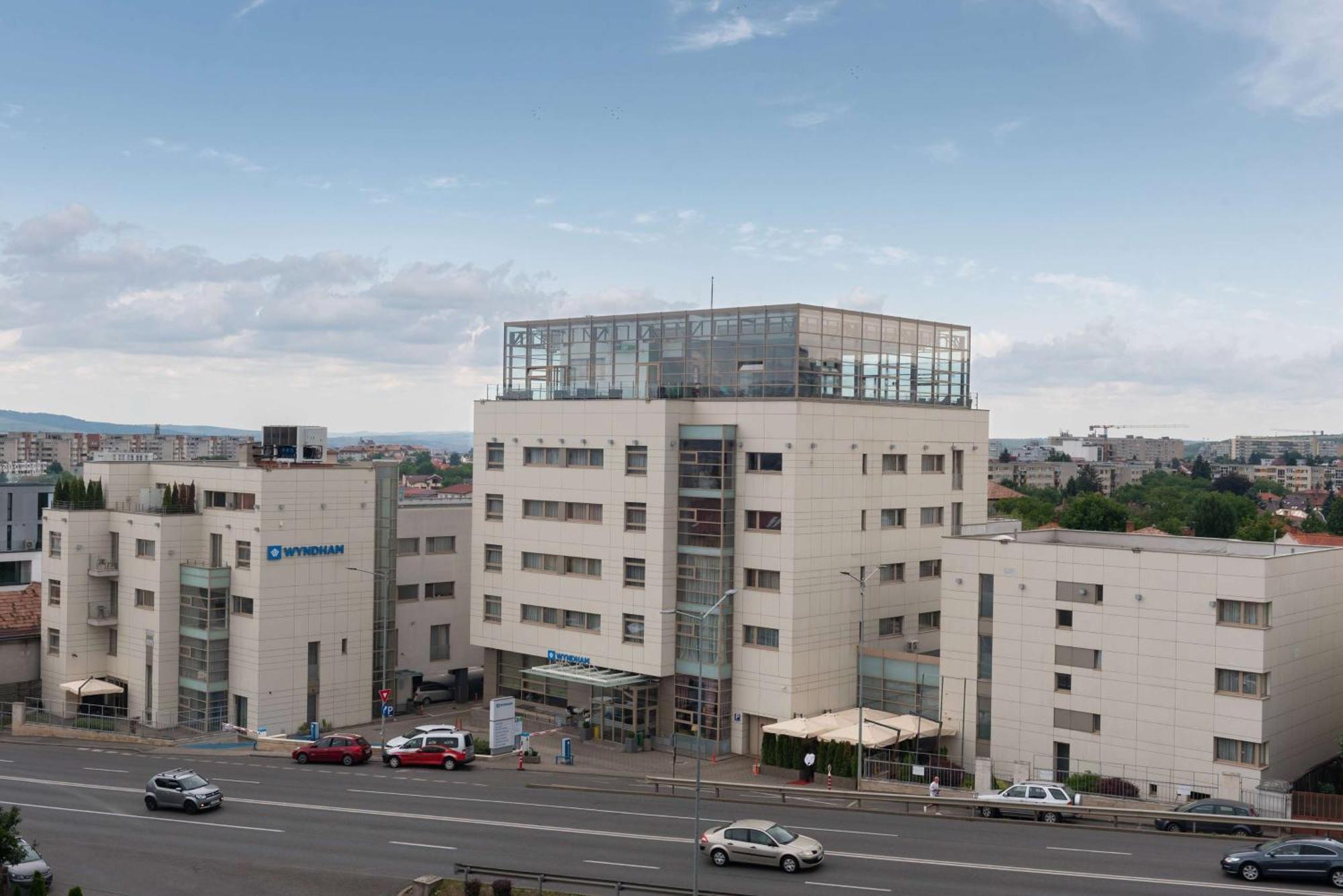Hotel Wyndham Cluj Zewnętrze zdjęcie