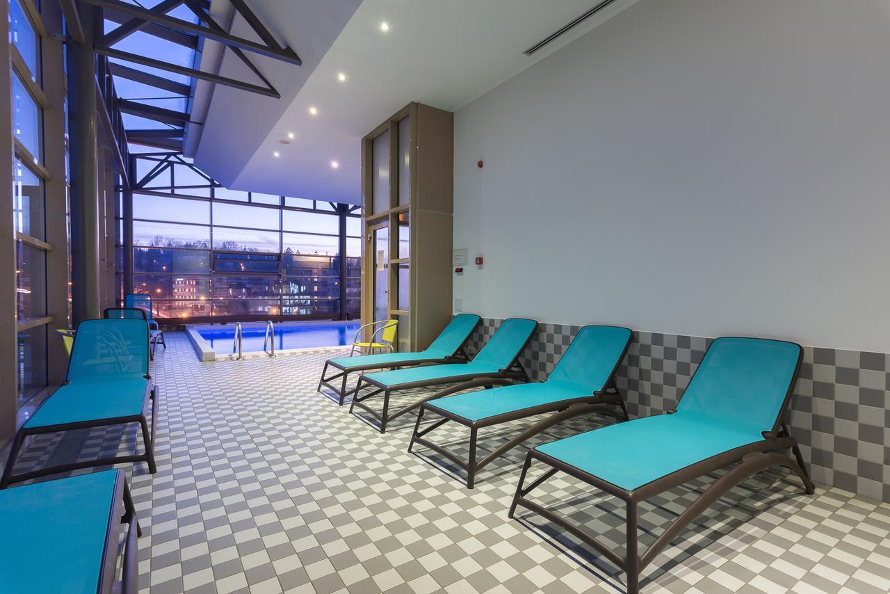 Hotel Wyndham Cluj Zewnętrze zdjęcie